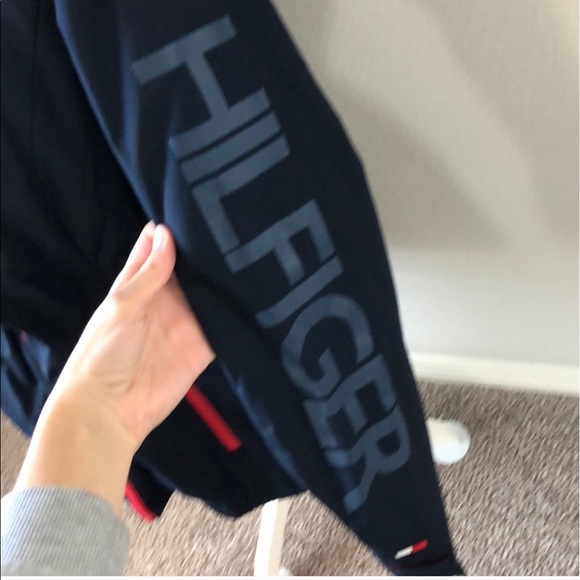 Winter Tommy Hilfiger coat - Picture 2 of 4